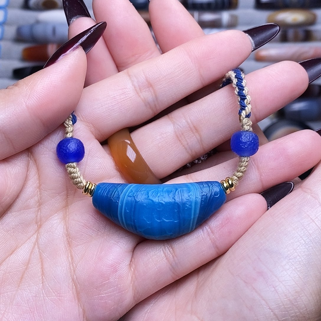 未镶嵌颈饰玛瑙/玉髓丽*平