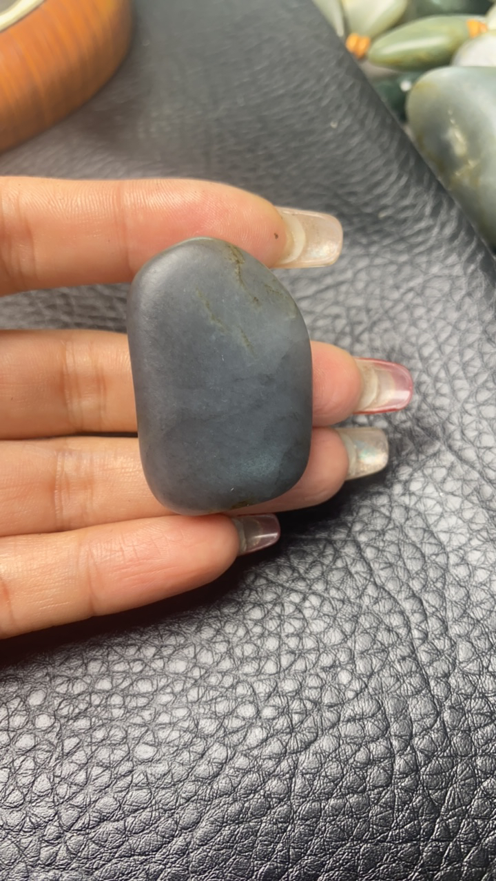 新疆和田玉吊坠，46