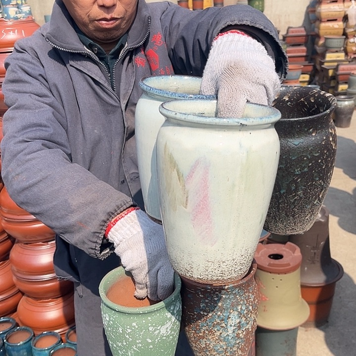 紫砂紫砂花盆和小