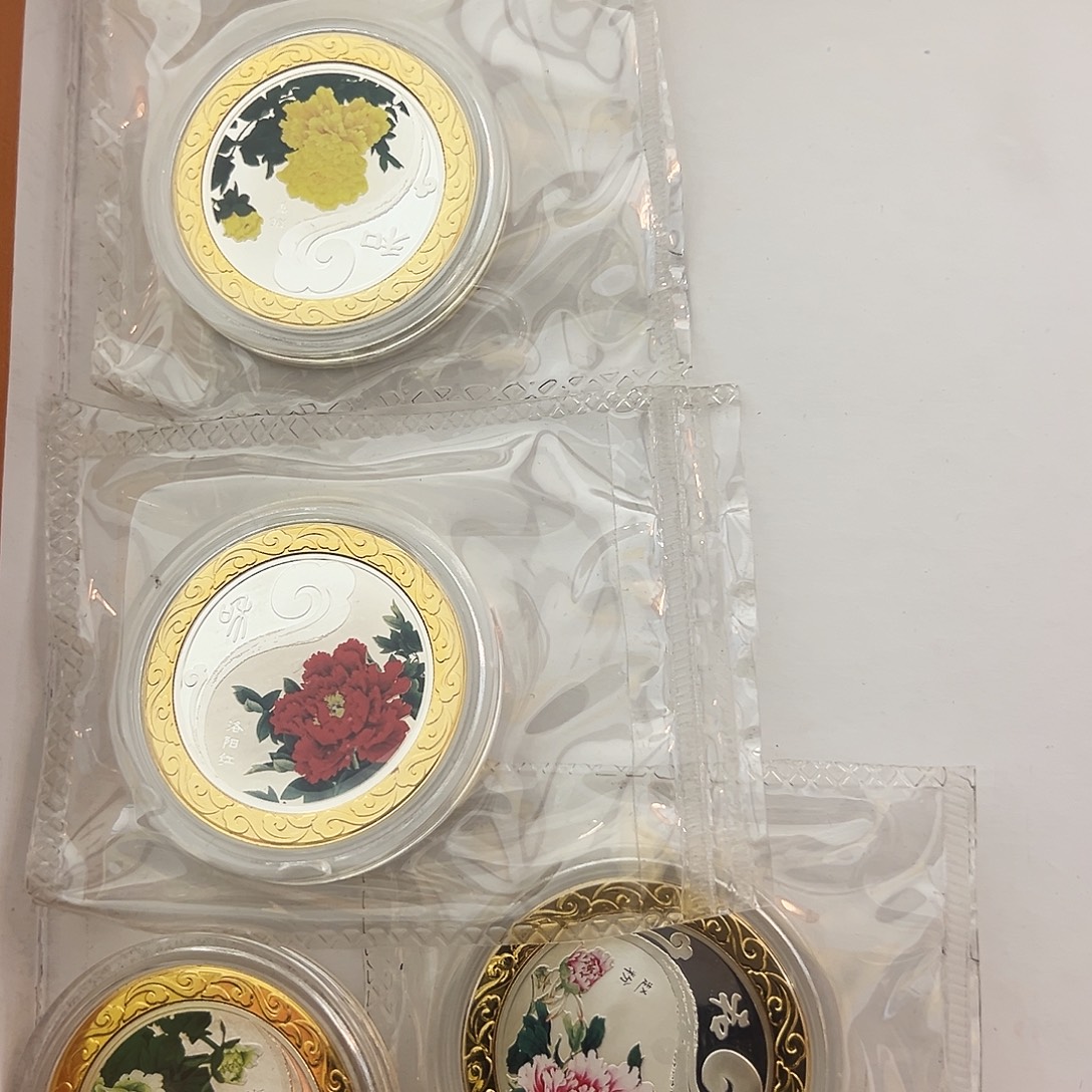 纯银和谐福贵牡丹银章