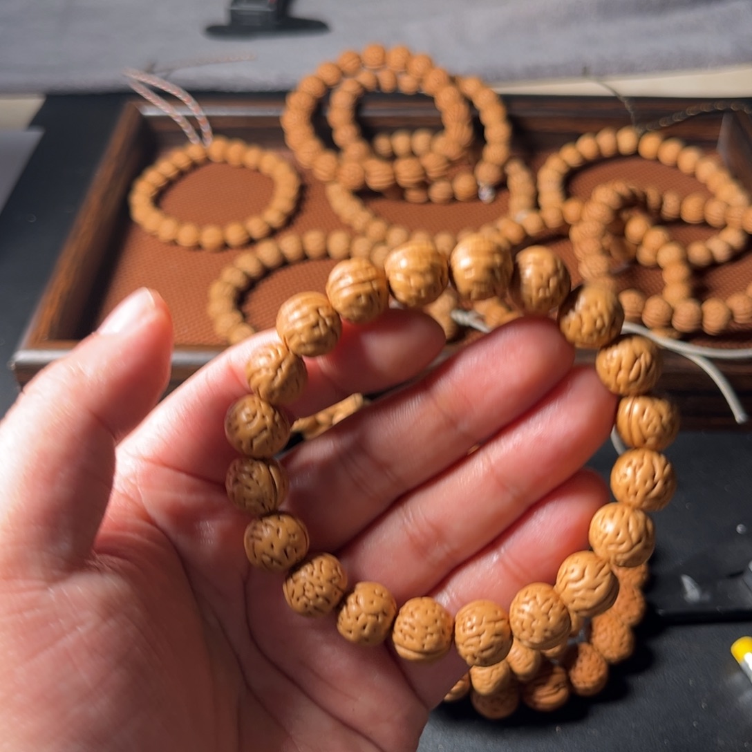 青***争磊落出品180红红火火