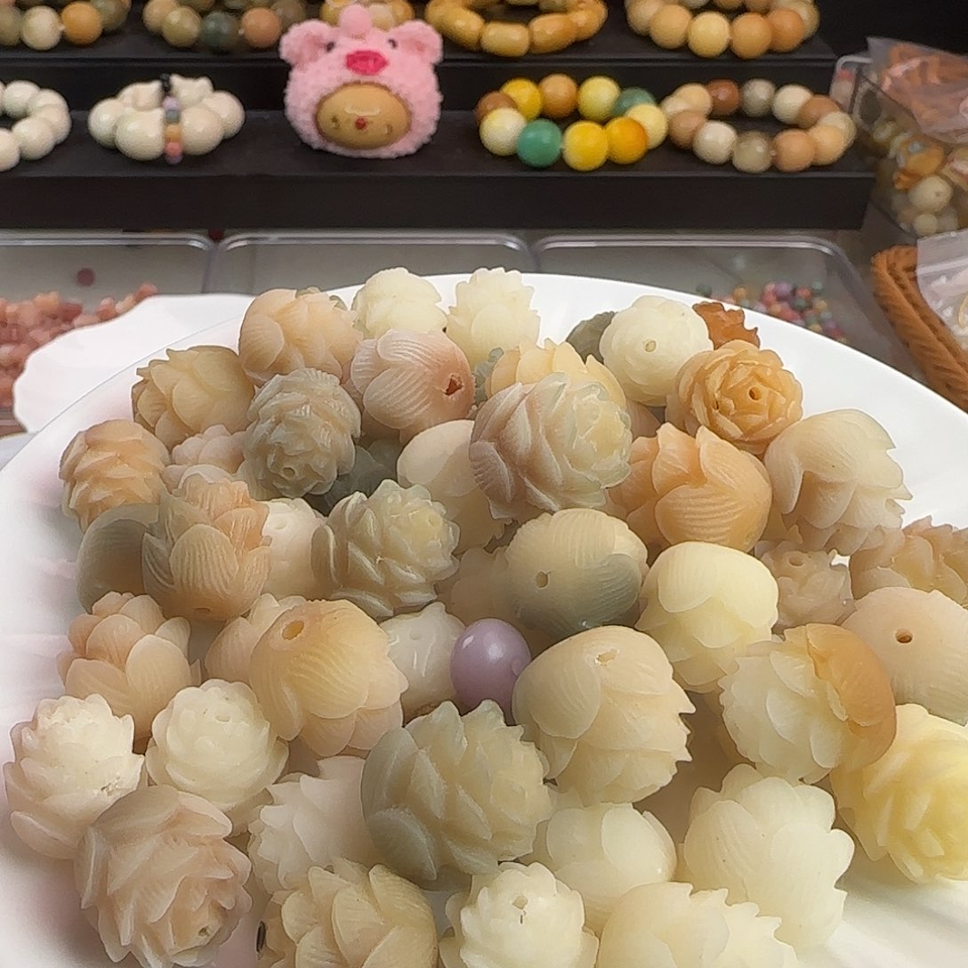 菩提根/象牙果吊坠瑕疵卡17/18手修莲花100颗