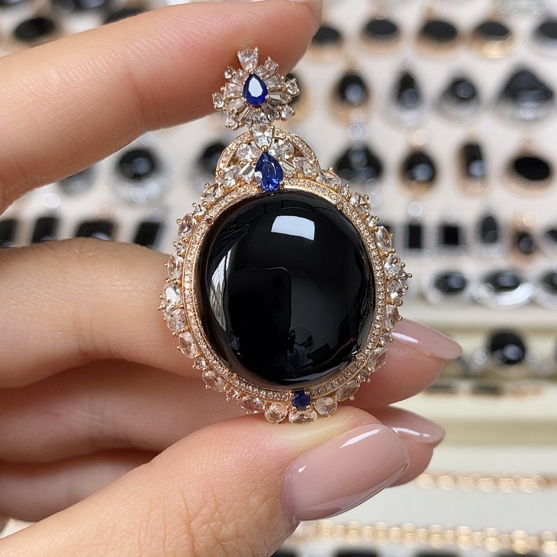 翡翠18K金镶嵌颈饰天然翡翠墨翠