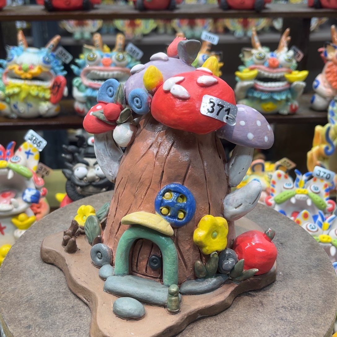 陶瓷纯手工抽象陶瓷摆件371