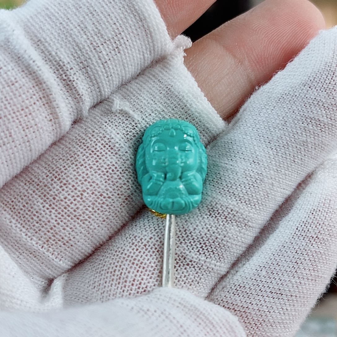 未镶嵌绿松石珠宝奇石