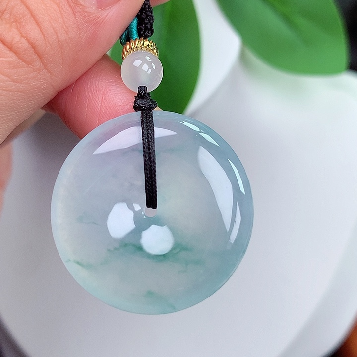 颈饰未镶嵌翡翠平安扣 29x6.1mm