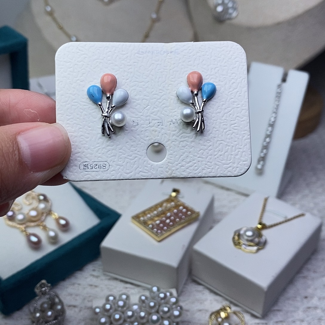银S925镶嵌淡水珍珠耳饰