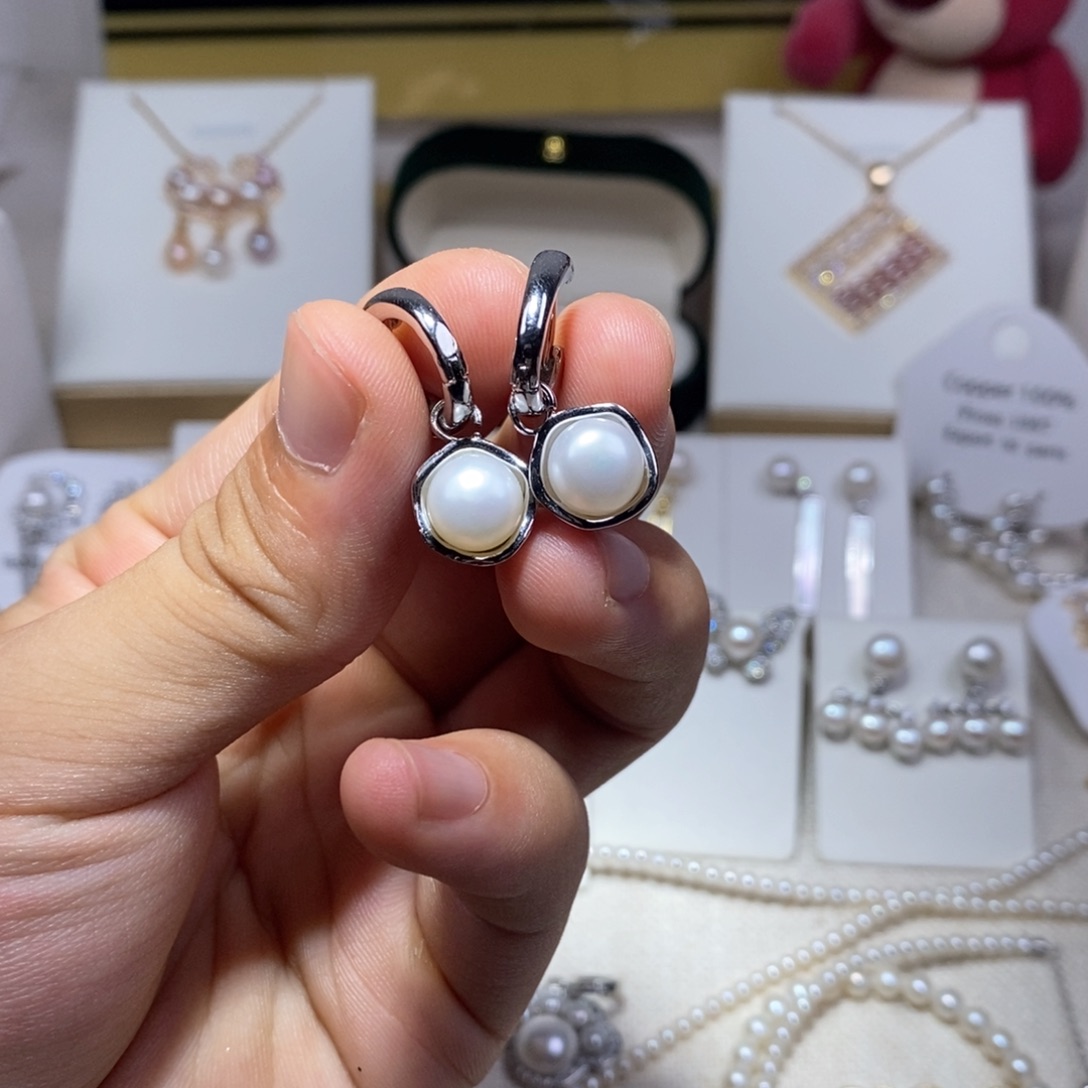 未镶嵌淡水珍珠耳饰