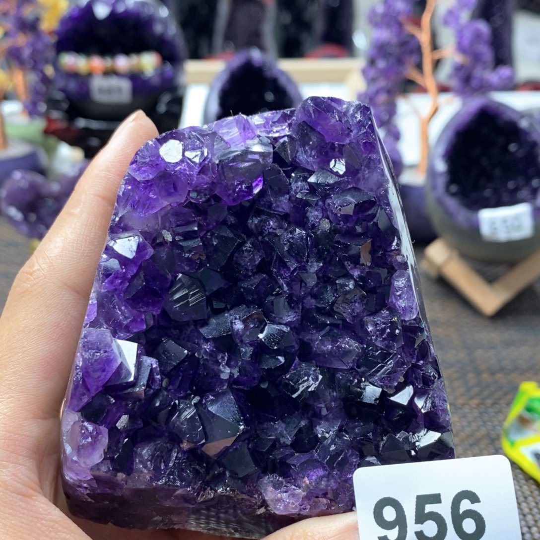 紫晶大型摆件（非配饰）未镶嵌