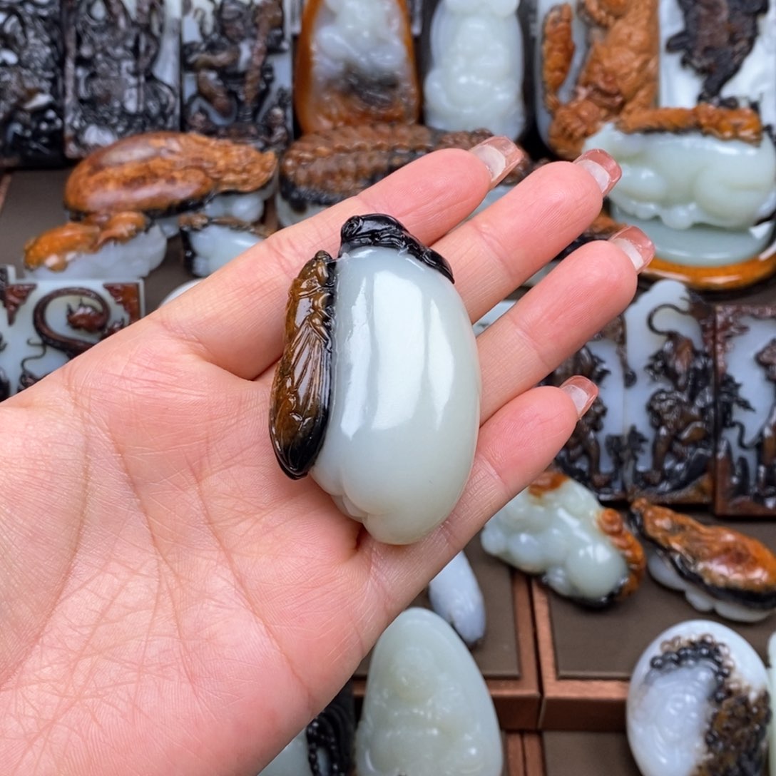 颈饰未镶嵌和田玉顺**章