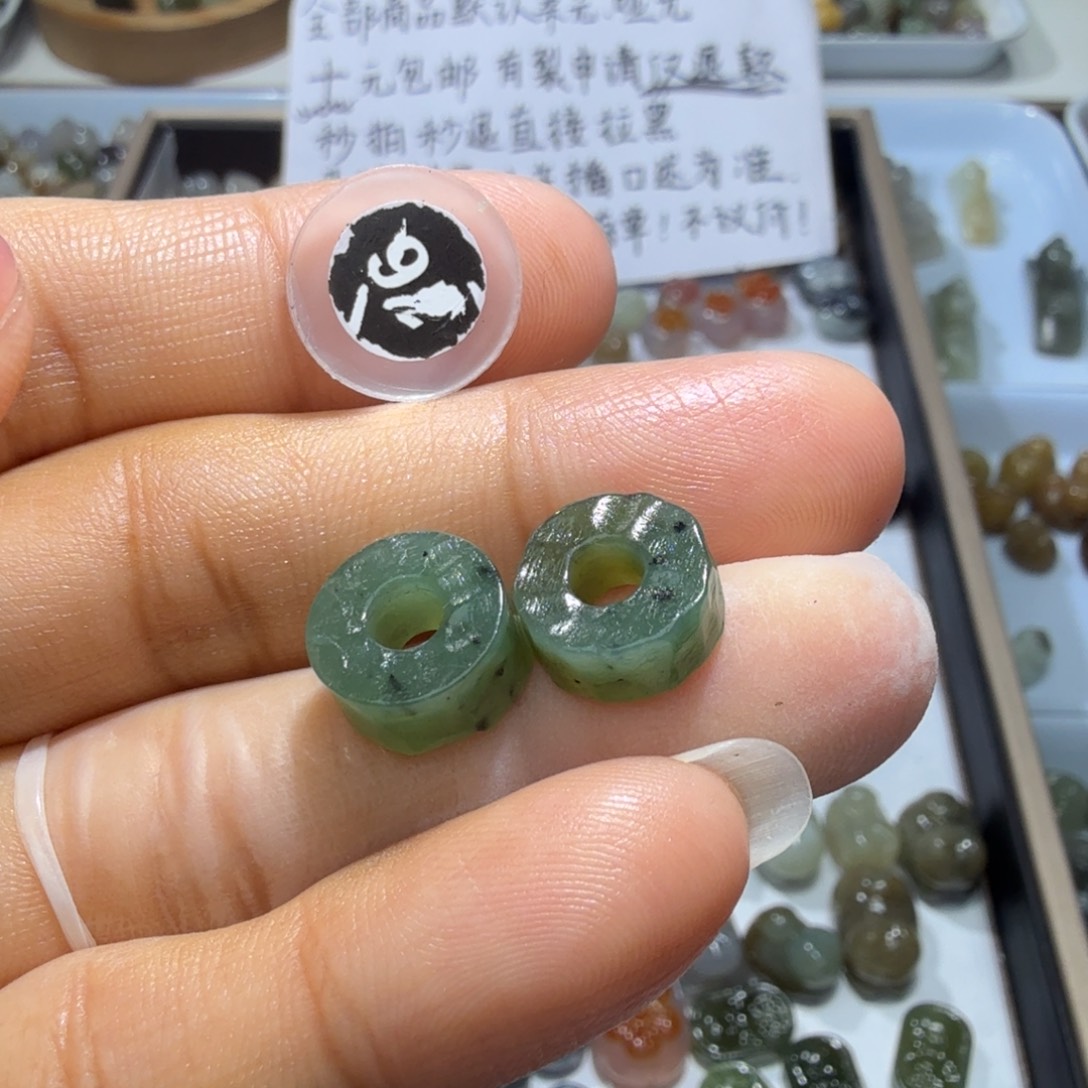 和田玉未镶嵌珠宝奇石