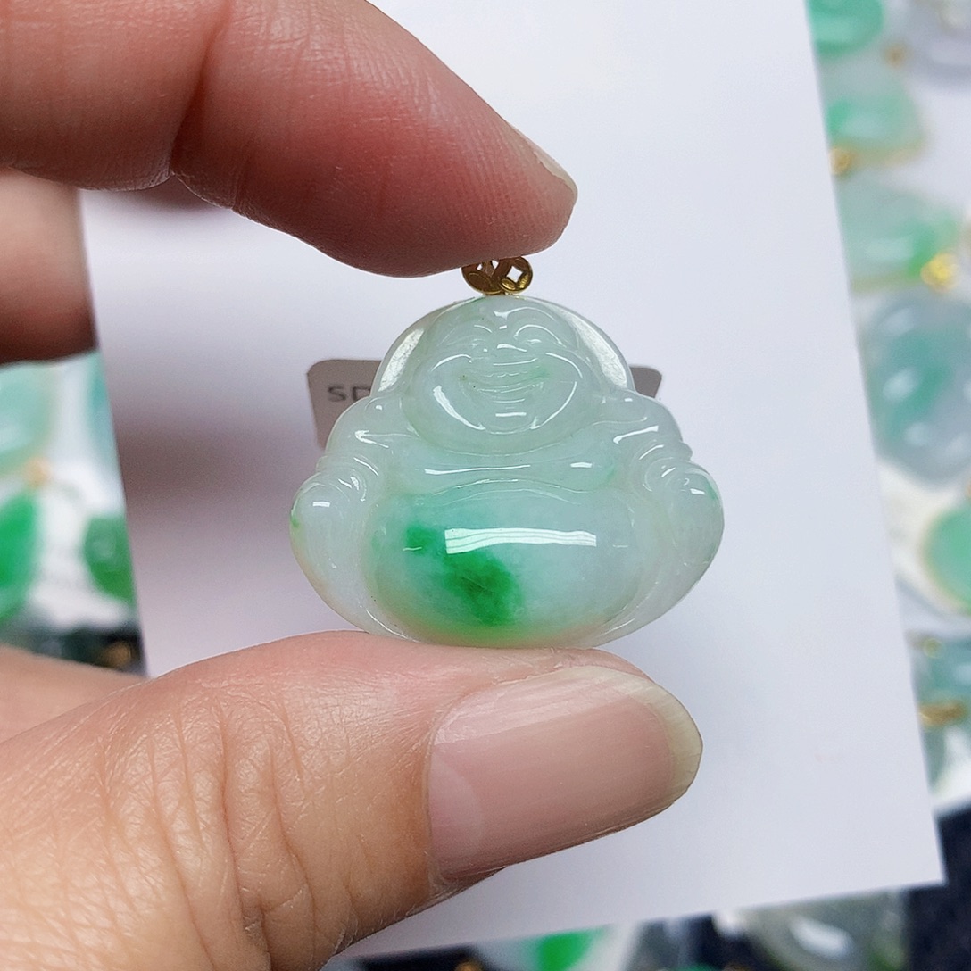 翡翠18K金镶嵌颈饰3678899