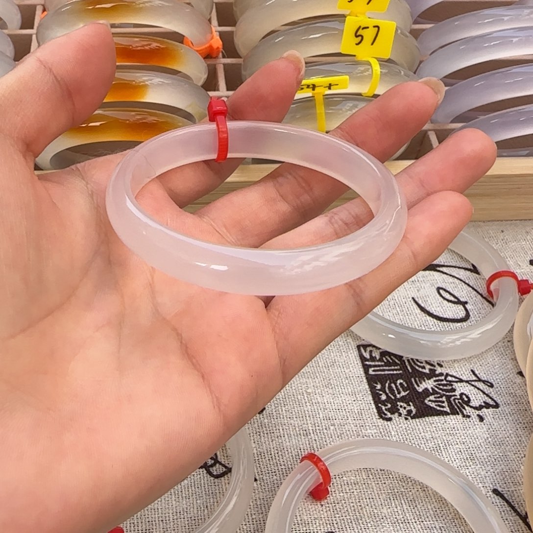 玛瑙/玉髓手镯未镶嵌冰****)