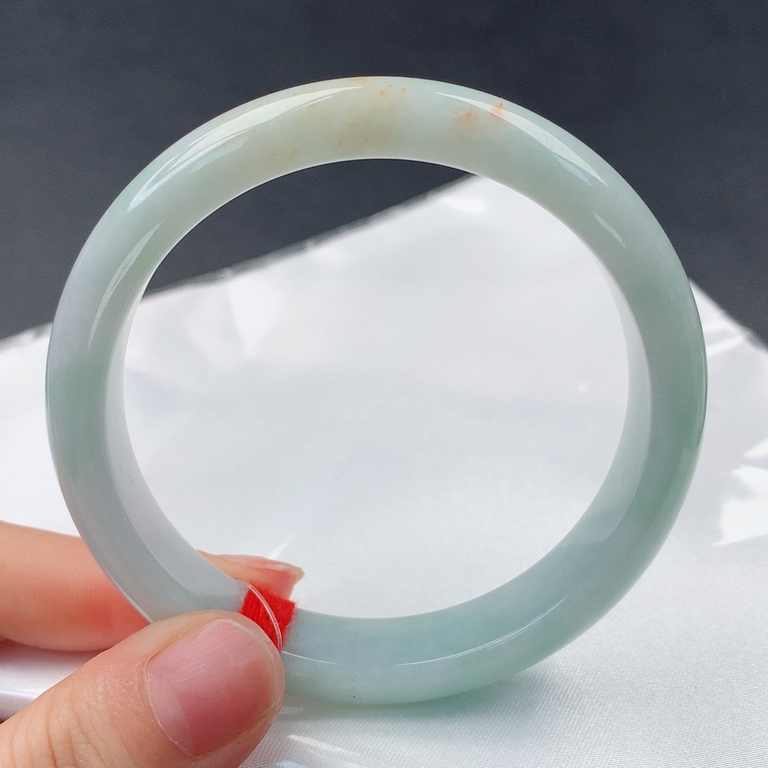 翡翠手镯未镶嵌78正58