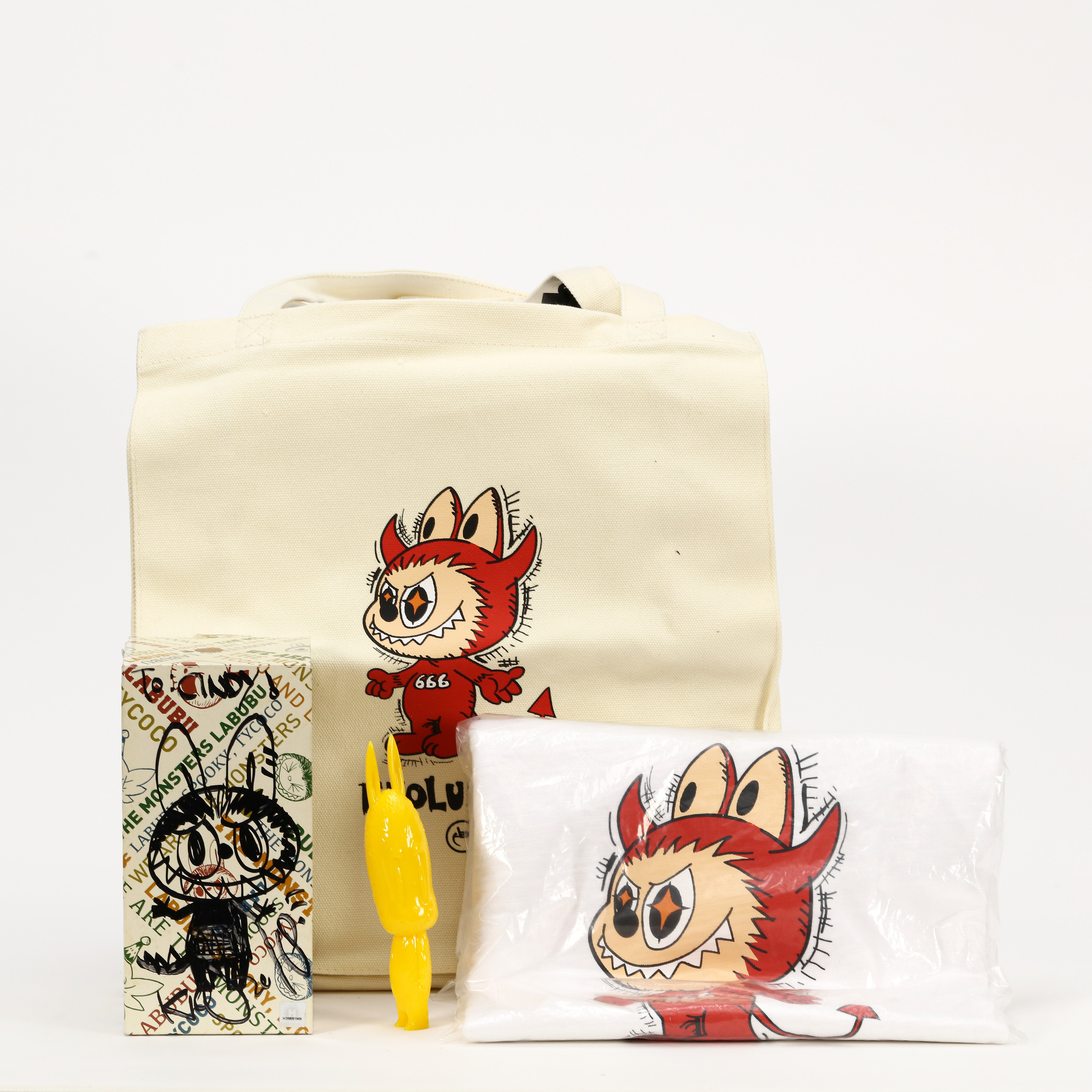04 龙家升作品 黄色扭曲LABUBU签名盒、Aes×LABUBUtee&托特袋