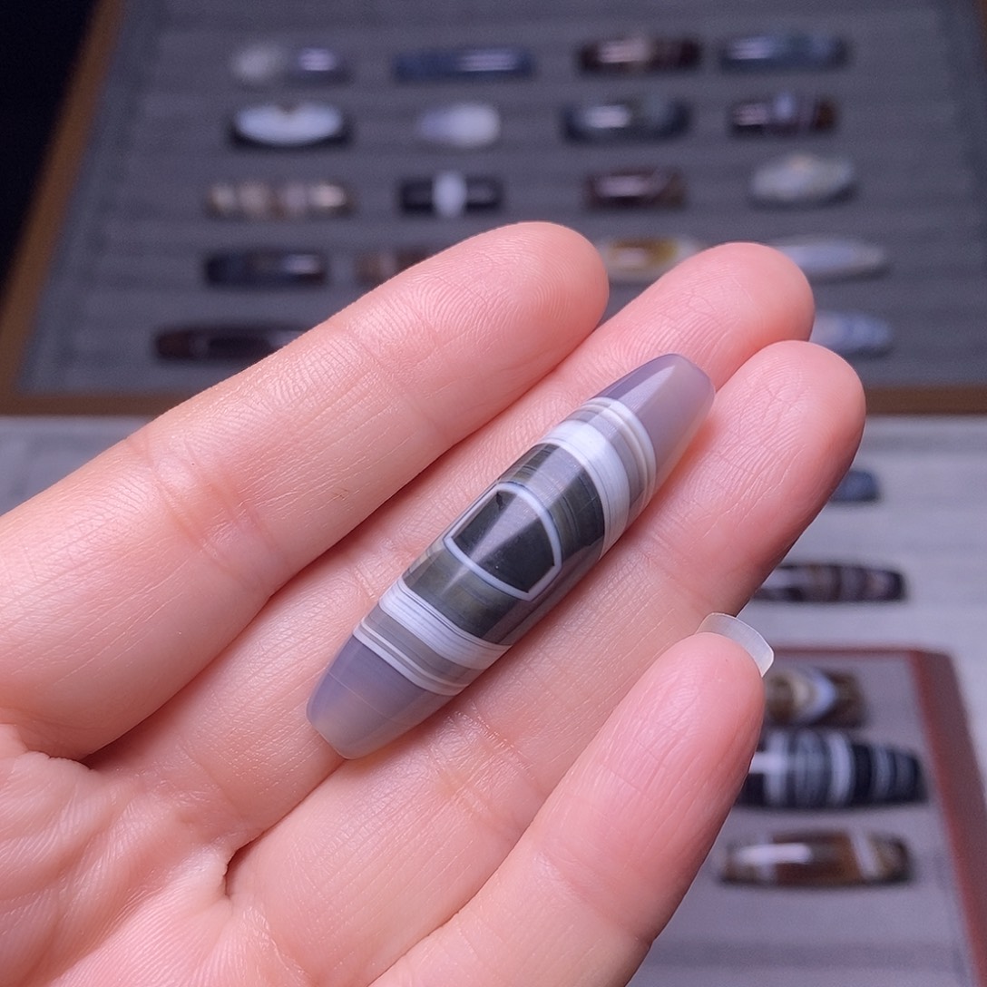 老***卡玛瑙/玉髓未镶嵌颈饰