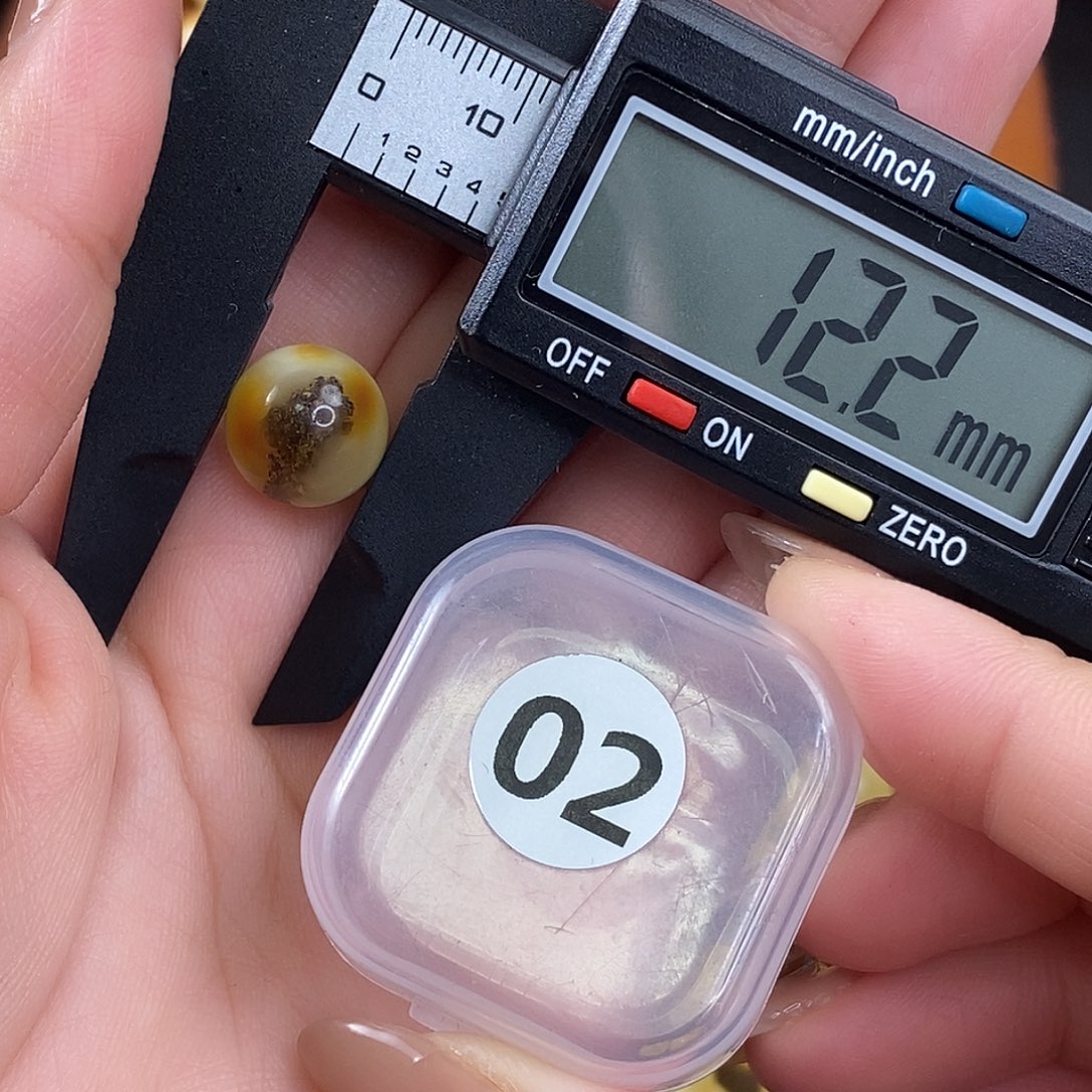 琥珀珠宝奇石未镶嵌琥珀蜜蜡微瑕