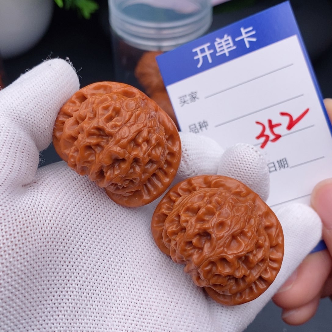 文玩核桃把件40宫灯352