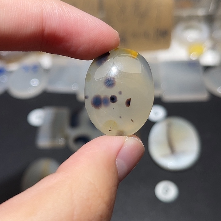 玛瑙/玉髓颈饰未镶嵌