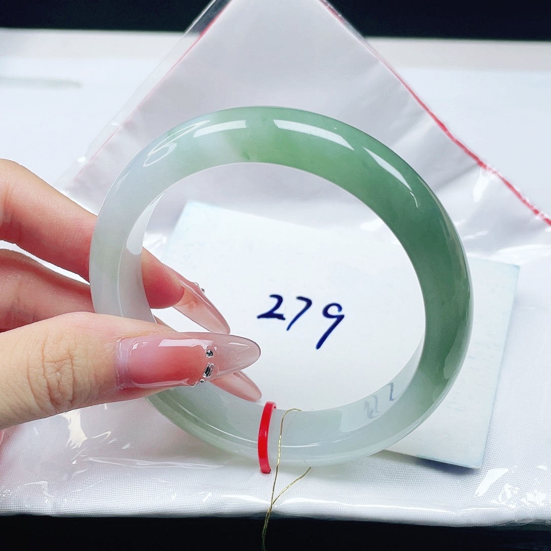 未镶嵌手镯翡翠57+