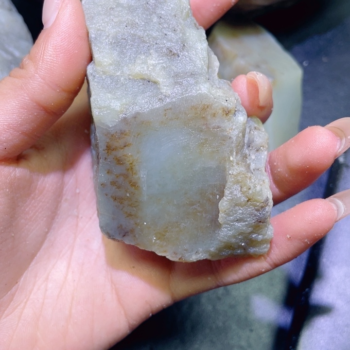 和田玉未镶嵌珠宝半成品