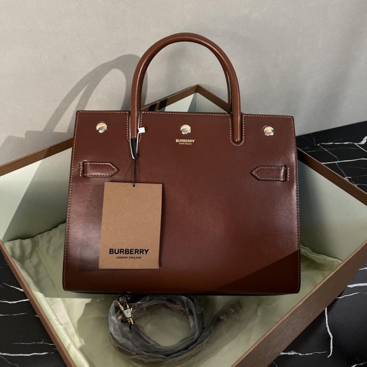 未使用 BURBERRY/博柏利 /C8351630821/[251231zbbf]
