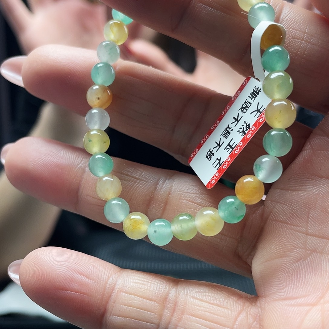 石英质玉（非洲翠）未镶嵌手链