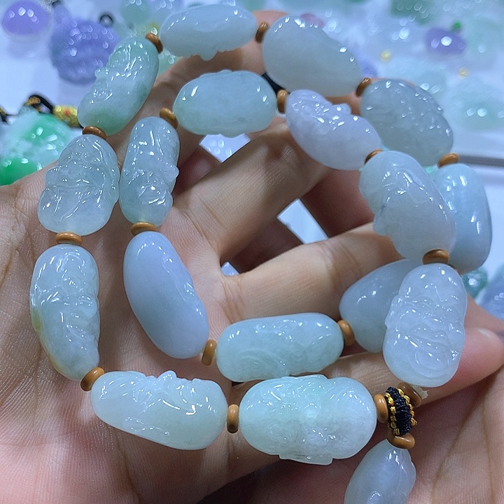 翡翠未镶嵌颈饰天然翡翠A货吊坠