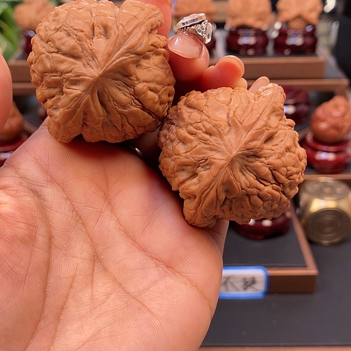 文玩核桃吊坠李*强核桃