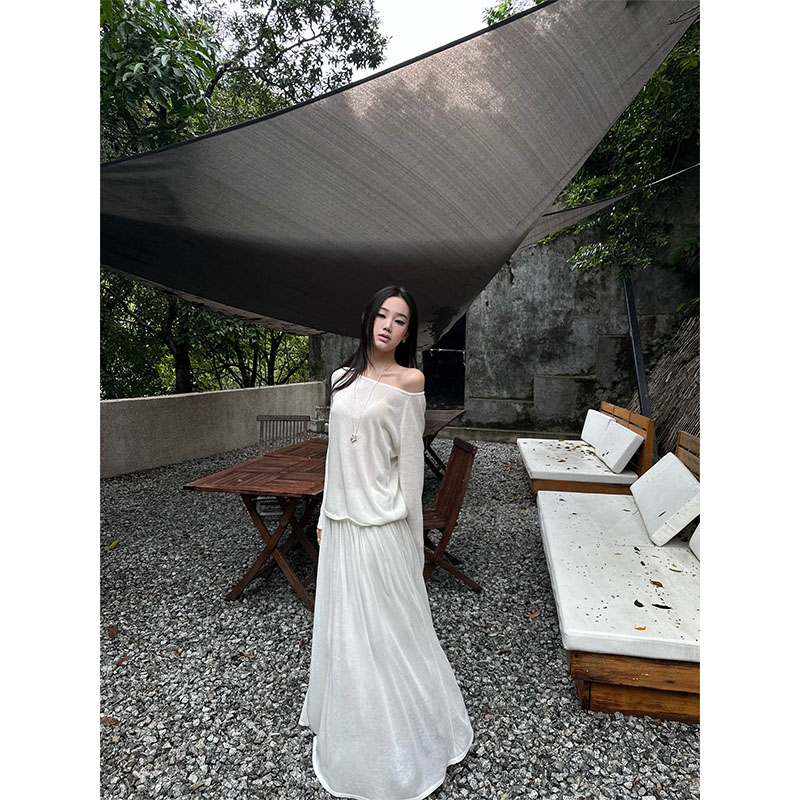 韩系甜美温柔松弛感薄款露肩长袖T恤上衣高腰休闲a字半身裙长裙女