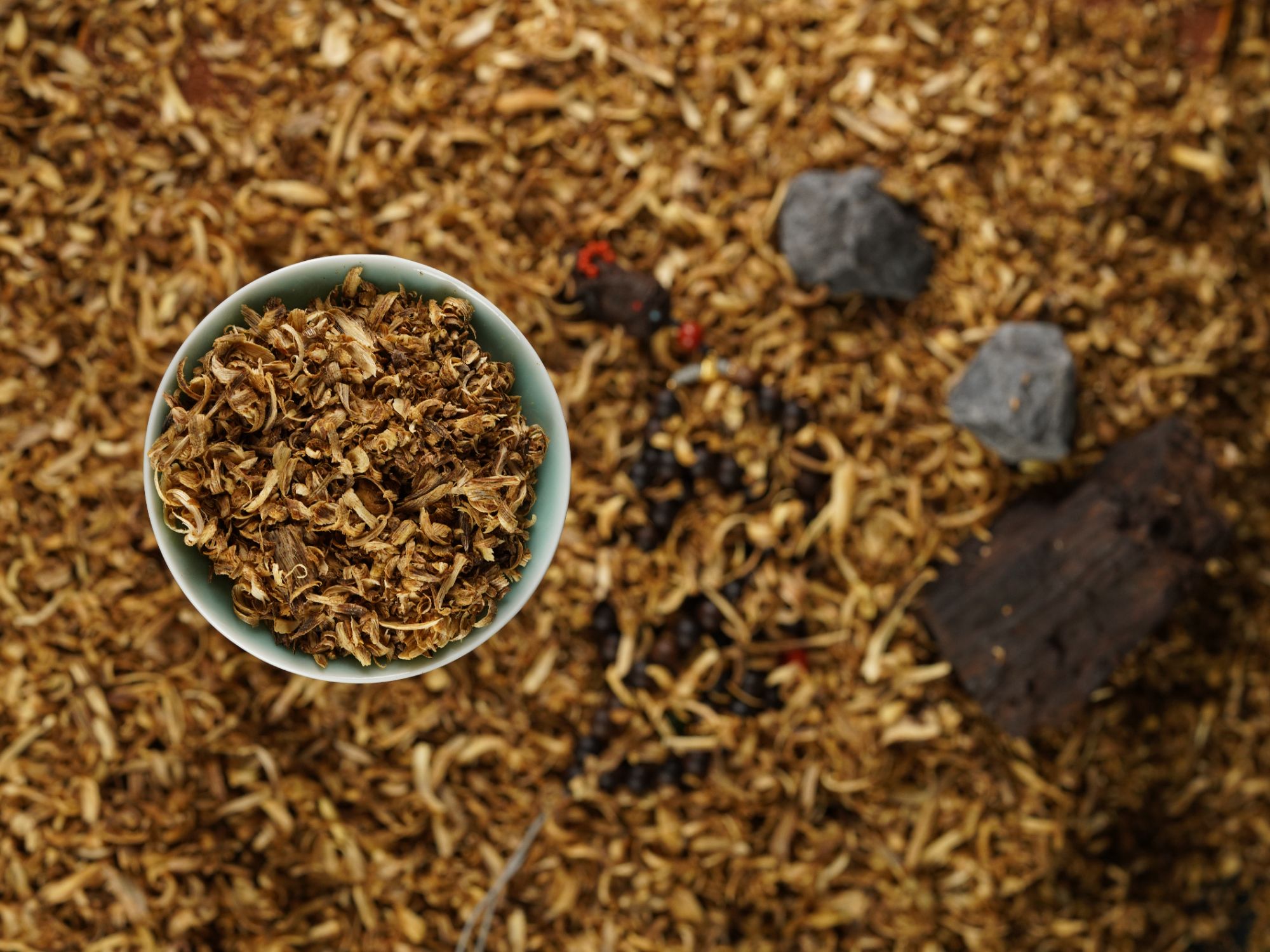 沉香C02芽庄雷击留疤白棋奇楠扎基沉香送文玩碎料|多样性发其一