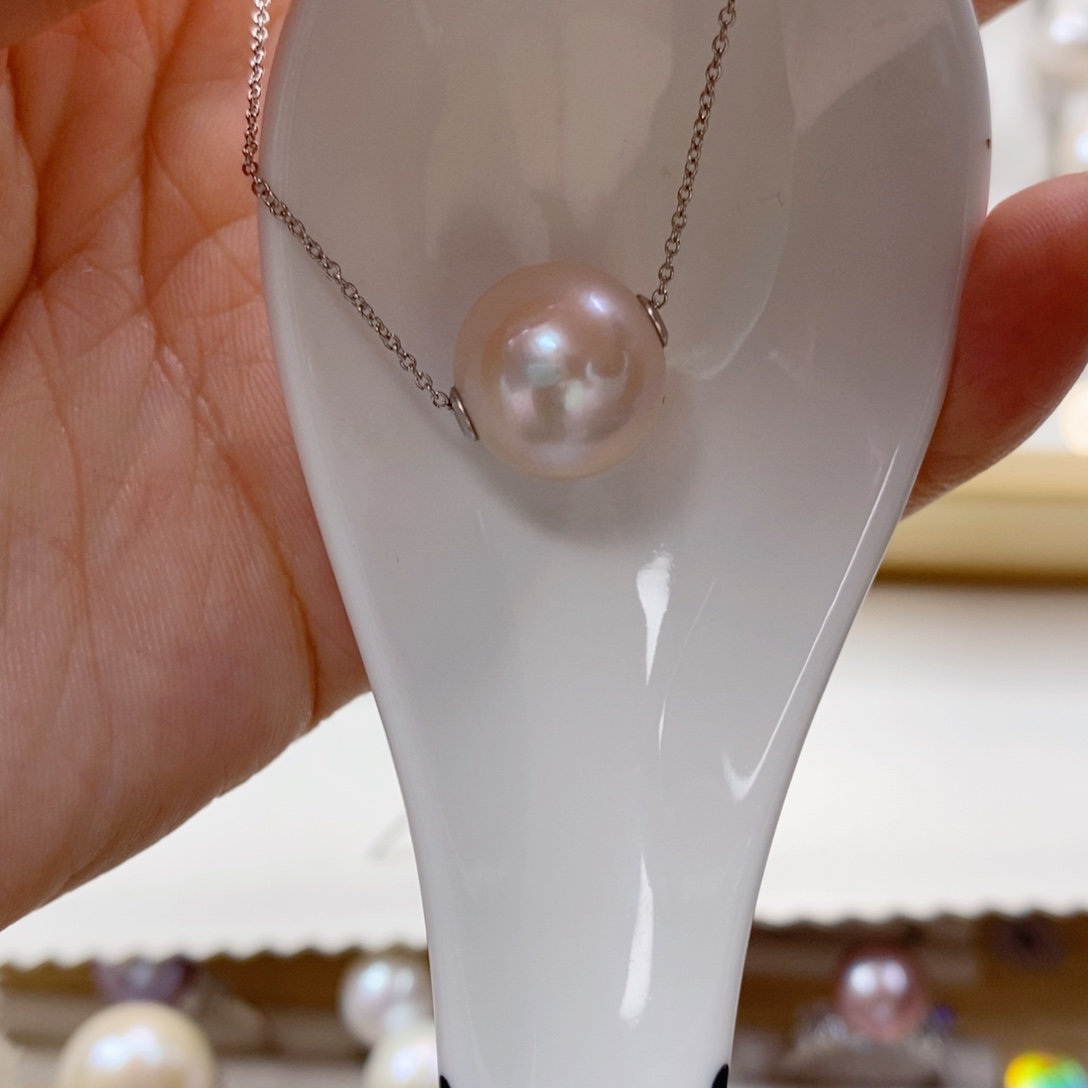 淡水珍珠吊坠(赠链)银S925镶嵌