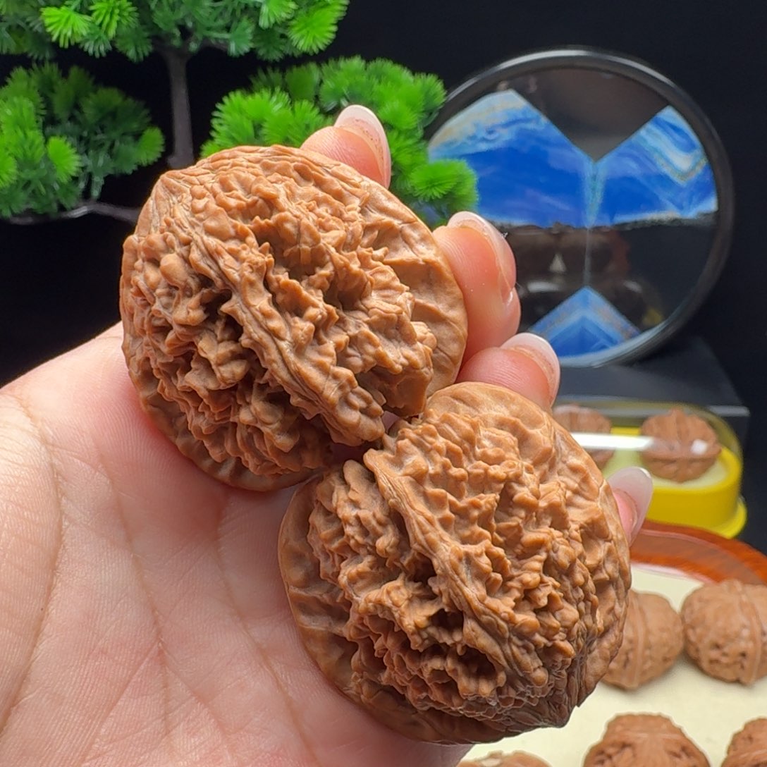 悠***法把件文玩核桃全品满天星43