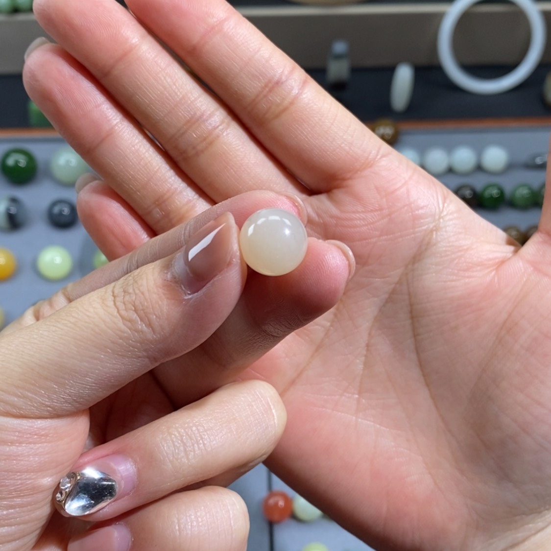 【闪购商品】和田玉颈饰未镶嵌田*么