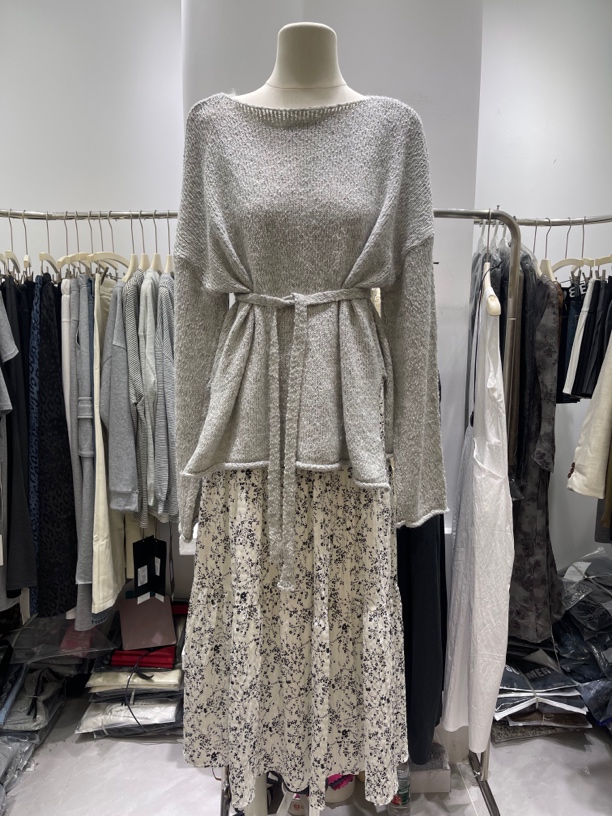 宽松舒适毛衣高腰半身裙套装简约通勤风