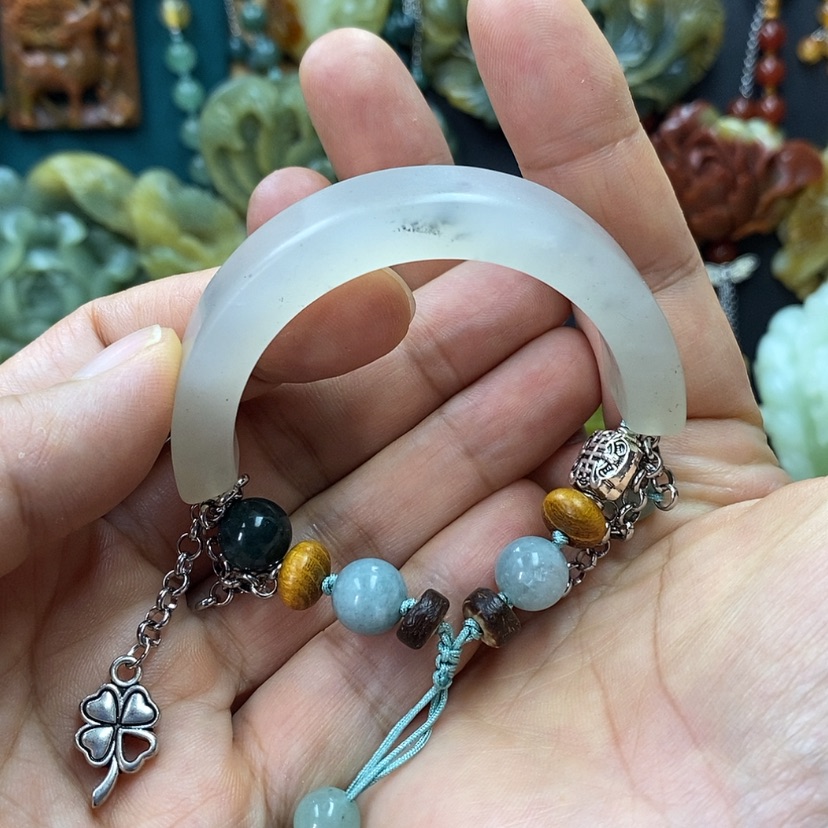 【闪购商品】蛇纹石玉未镶嵌手牌