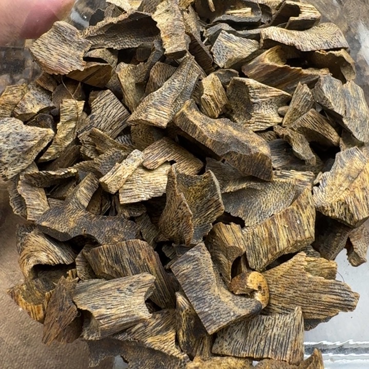 让***实沉香沉香枕乌身碎料241克