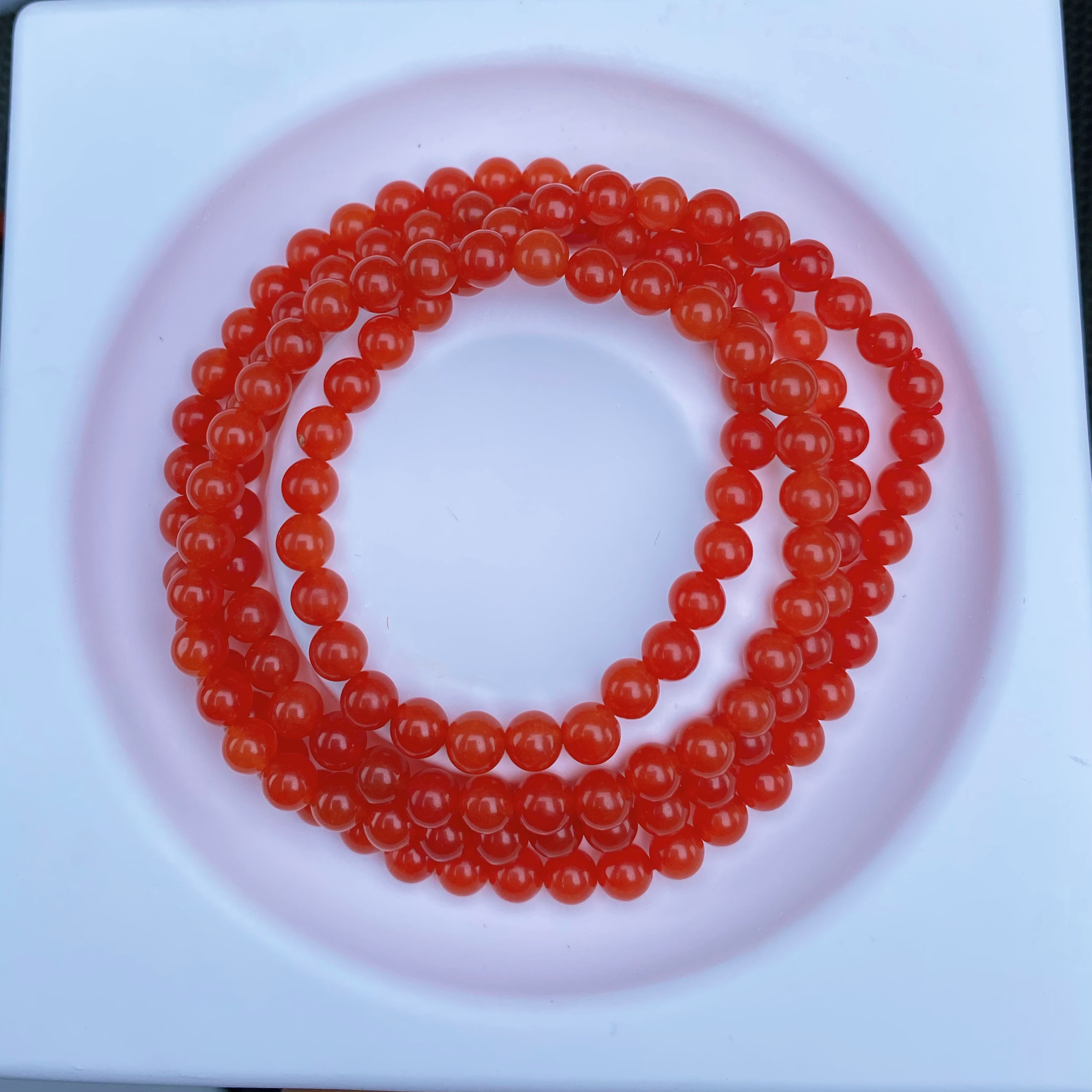 保山滴水洞柿子红圆珠5mm四圈  约108颗 南红玛瑙串
