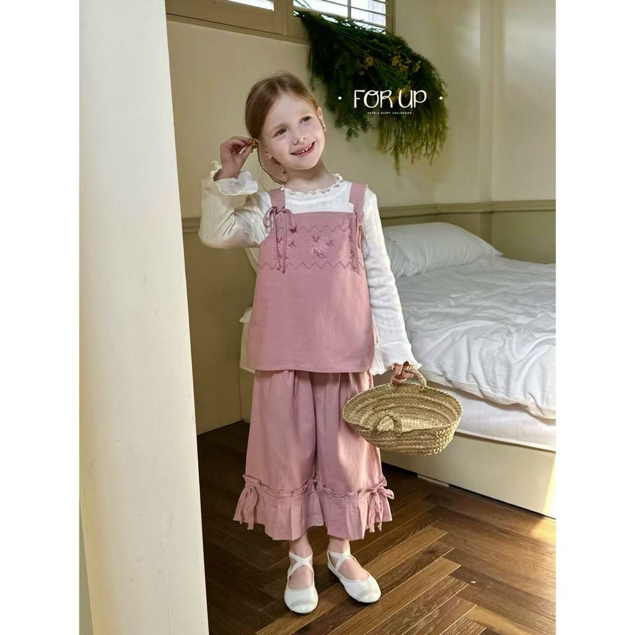 【现货】251-FU-85007多色法式花朵刺绣百褶麻棉八分裤套装