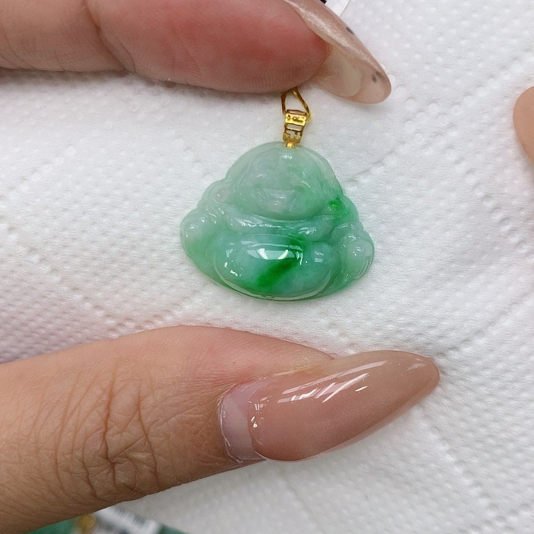 颈饰18K金镶嵌翡翠