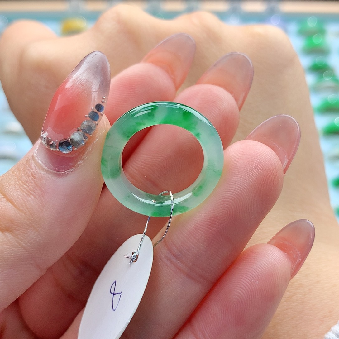 翡翠戒指未镶嵌Z*e8号