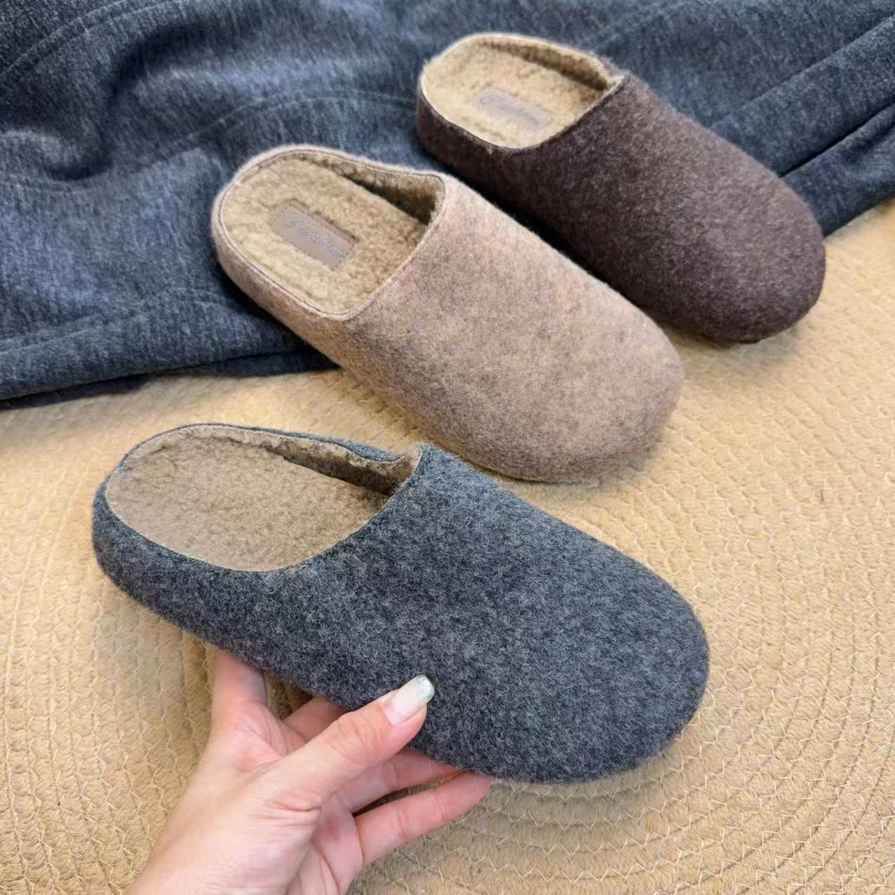 加绒软底勃肯鞋2025冬季新款保暖毛呢小土豆极简风防滑慵懒包头拖