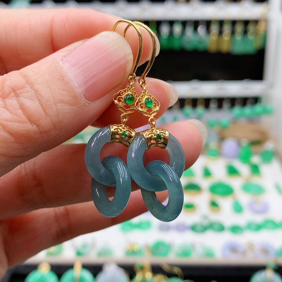 翡翠耳饰18K金镶嵌的