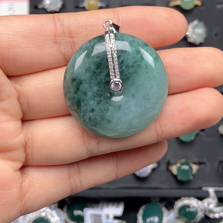 翡翠未镶嵌戒指戒指