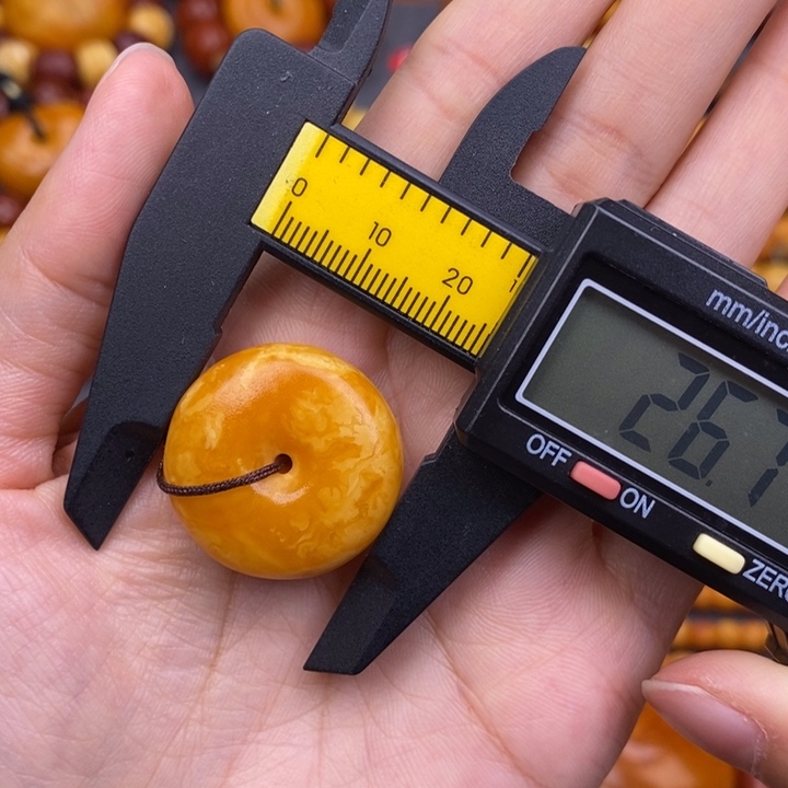 ****人琥珀未镶嵌裸石蜜蜡M