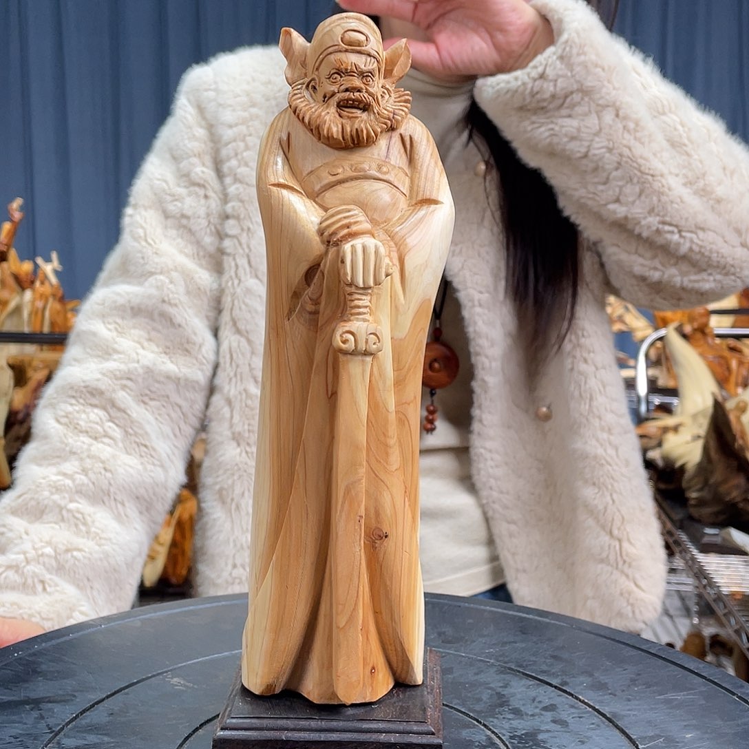 柏木（崖柏）随型艺术根雕