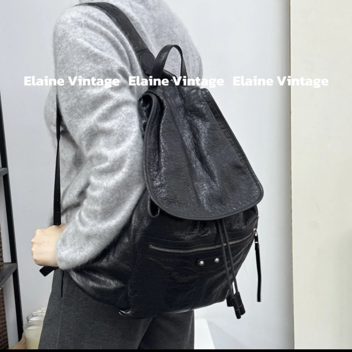 95新 Balenciaga/巴黎世家 黑色银钉机车双肩包（42cm）/Y1034