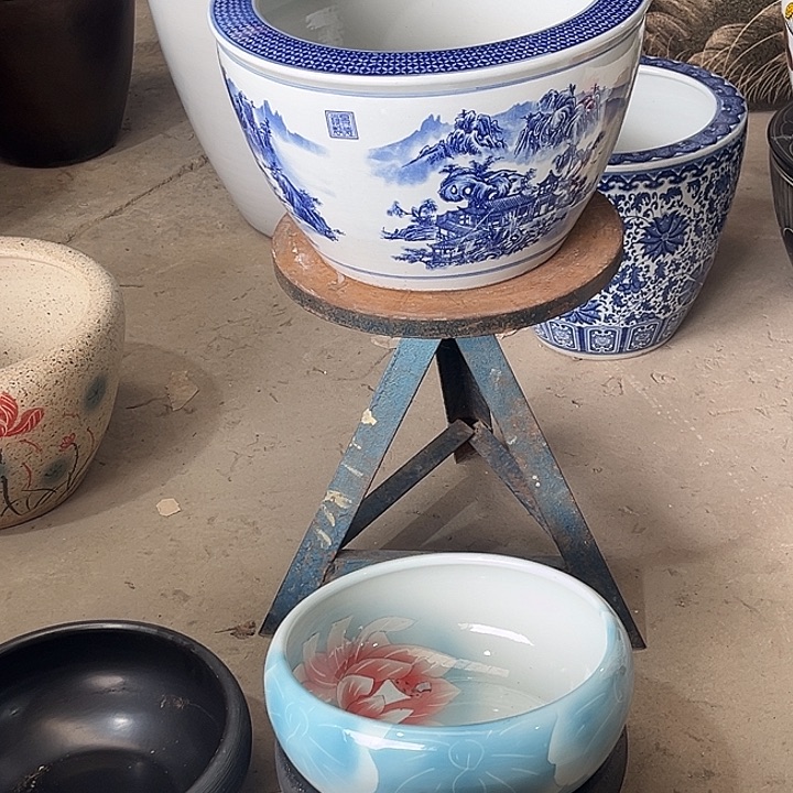 景德镇陶瓷鱼缸艺术