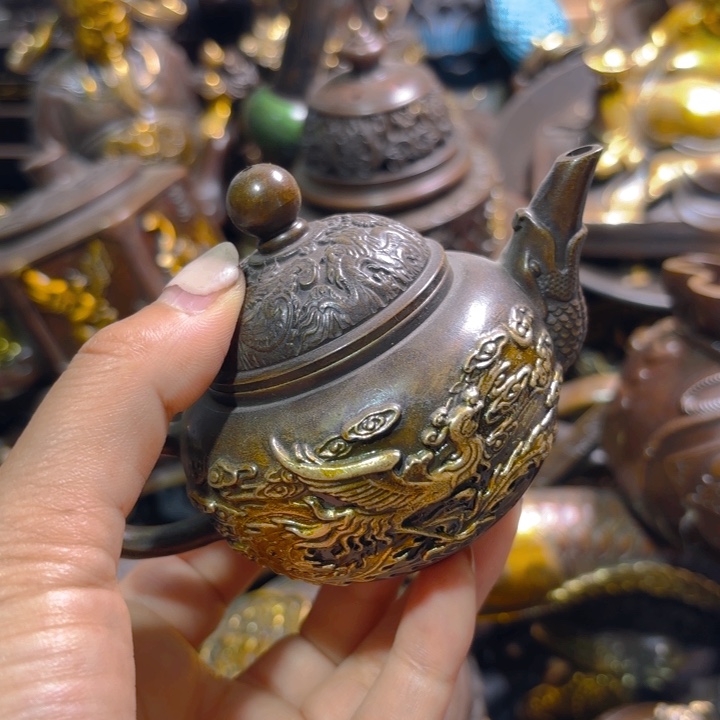 铜器摆件收收藏藏
