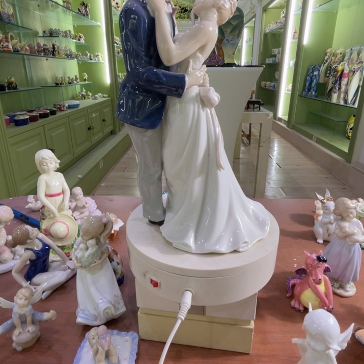 30cm尊匠瓷偶一个个